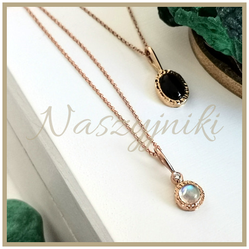 Naszyjniki